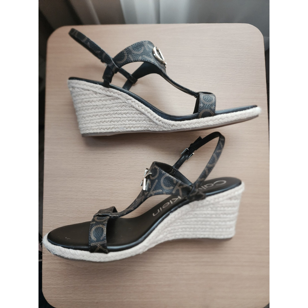 Calvin Klein Dark Brown Logo Espadrille Wedge Sing Back Sandals SZ 9.5 M - Picture 9 of 16